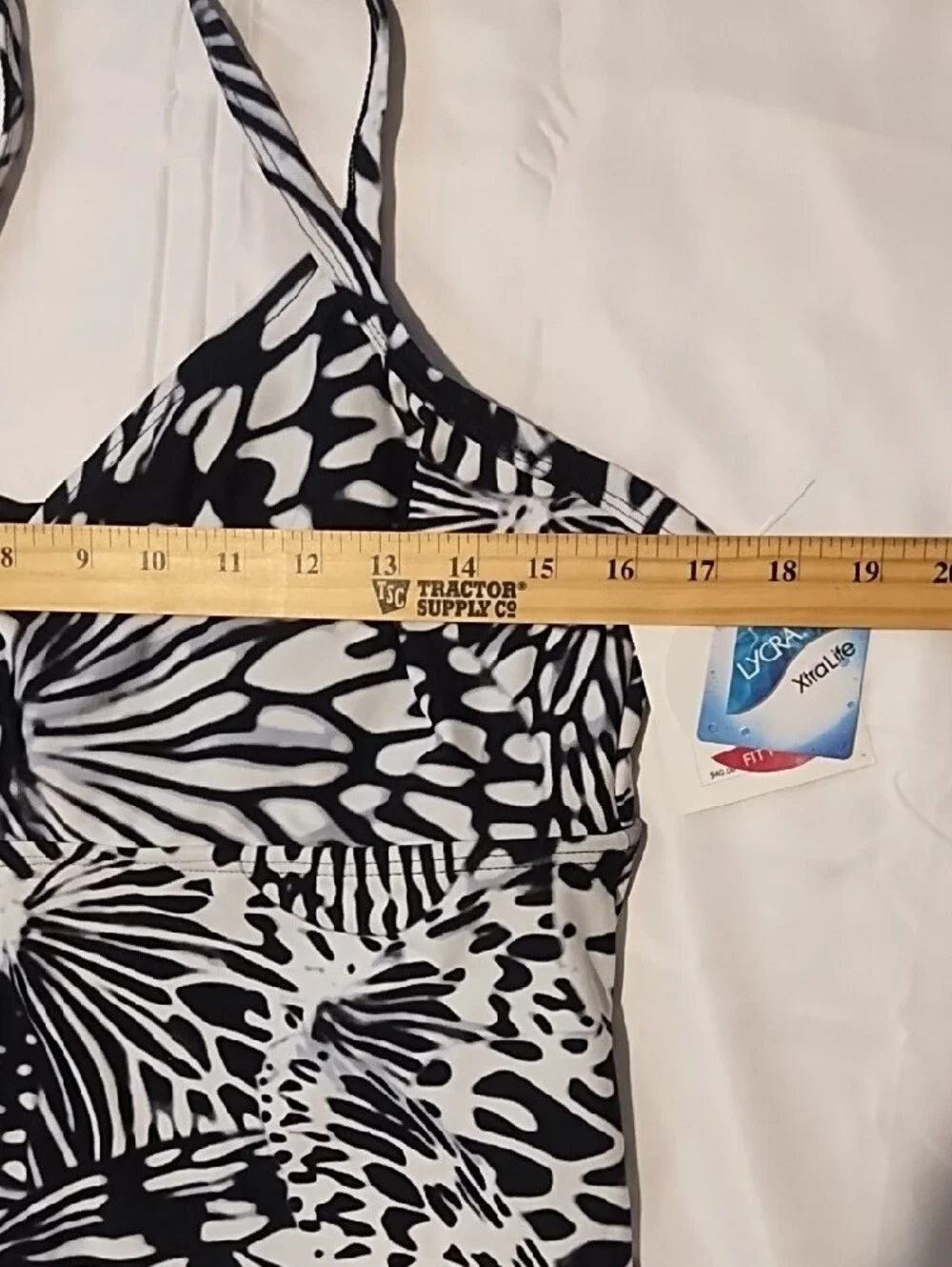croft & barrow Abstract Black and White Butterfly-Print Tankini. NWT
